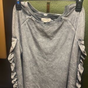 Cupio Heather Gray Knit Top